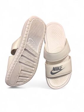 Nike Benassi Duo Ultra Women's Sandals White/Metallic Silver